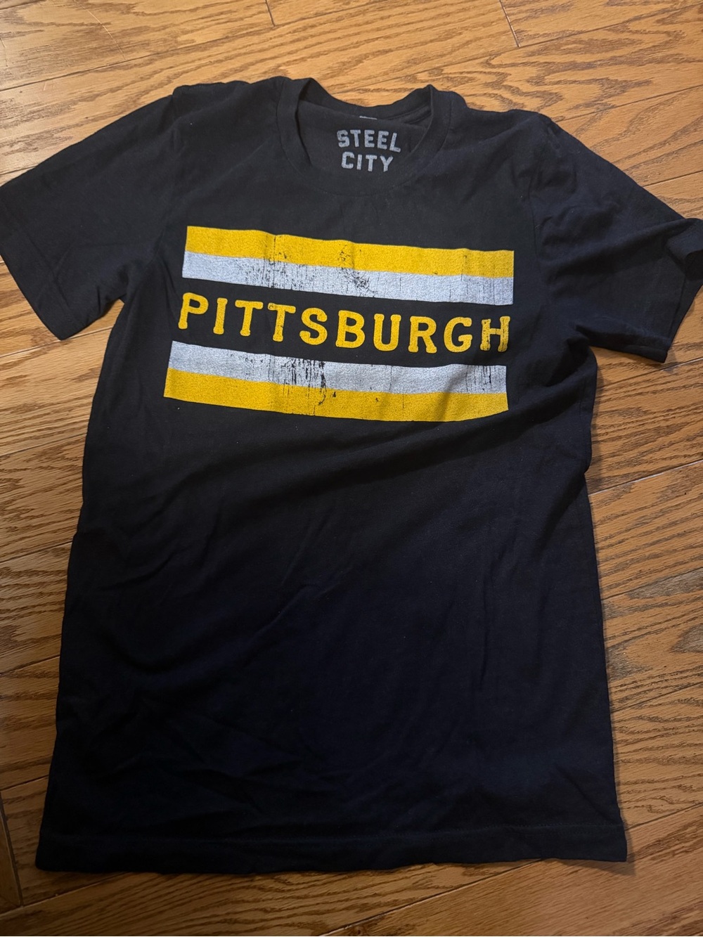 Pittsburgh women’s  Black distressed Graphic T-Shirt
